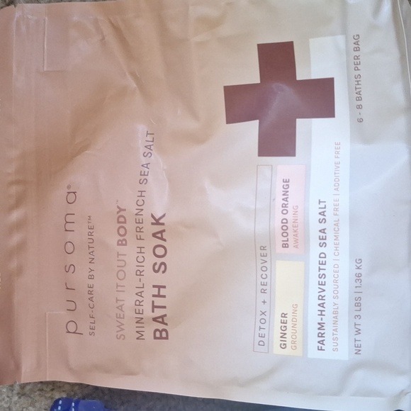 Pursoma Bath Soak Sweat It Out with Ginger and Blood Orange And Dr Teal's Salt - Picture 2 of 4